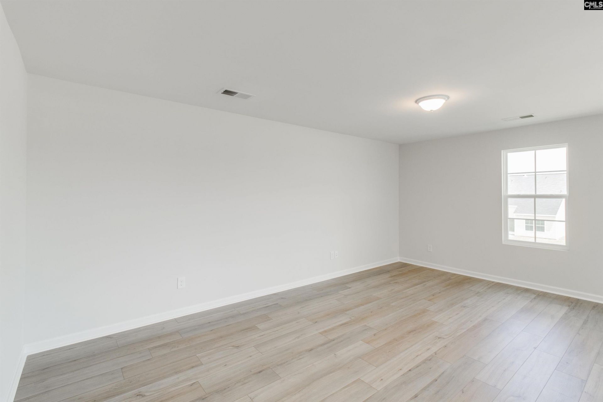 230 Laurinton Farms Drive  Photo 4