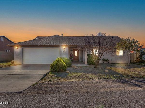 257 E WALNUT Street, Safford, AZ 85546