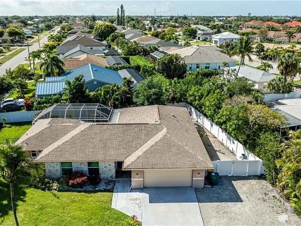 260 Bermuda RD , MARCO ISLAND, FL 34145