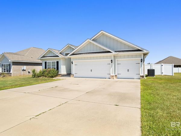24847 Smarty Jones Circle, Daphne, AL 36526