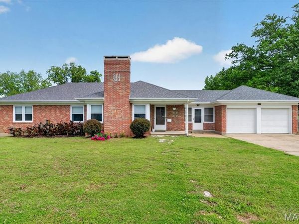 1311 E 3rd Street, Washington, MO 63090