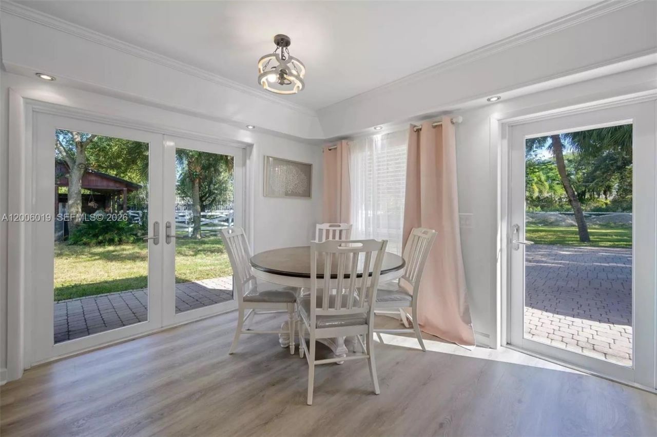 4001 SW 73rd Ave , Davie, FL 33314 Photo