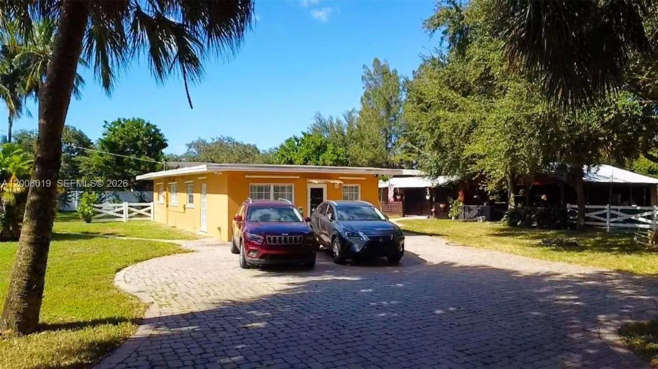 4001 SW 73rd Ave , Davie, FL 33314 Photo
