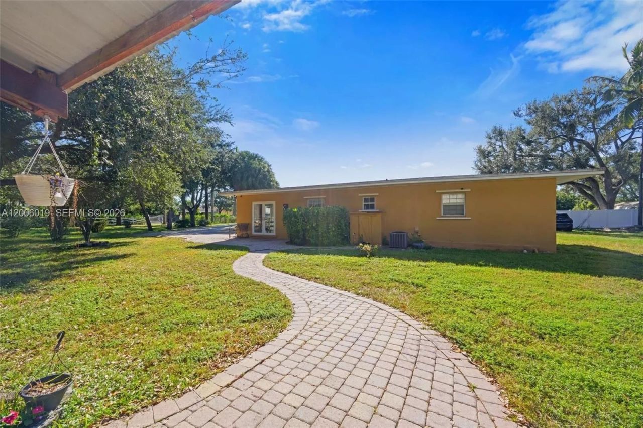 4001 SW 73rd Ave , Davie, FL 33314 Photo