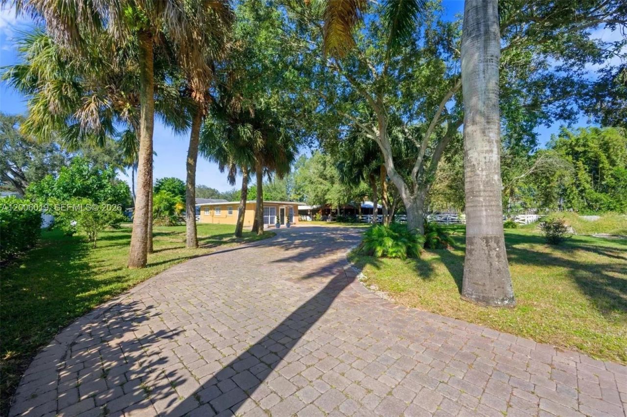 4001 SW 73rd Ave , Davie, FL 33314 Photo