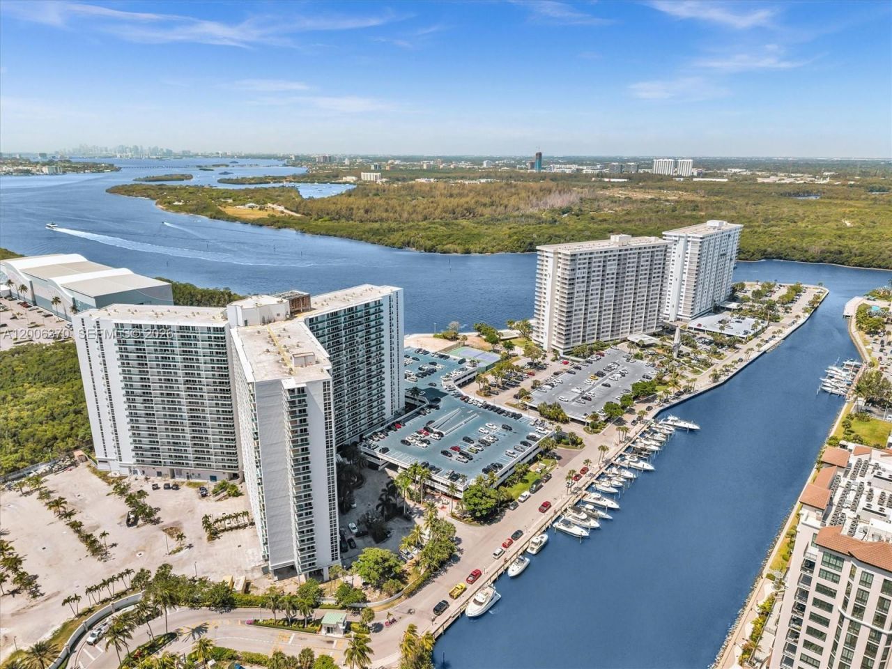 500 Bayview Dr , Unit 1731, Sunny Isles Beach, FL 33160 Photo