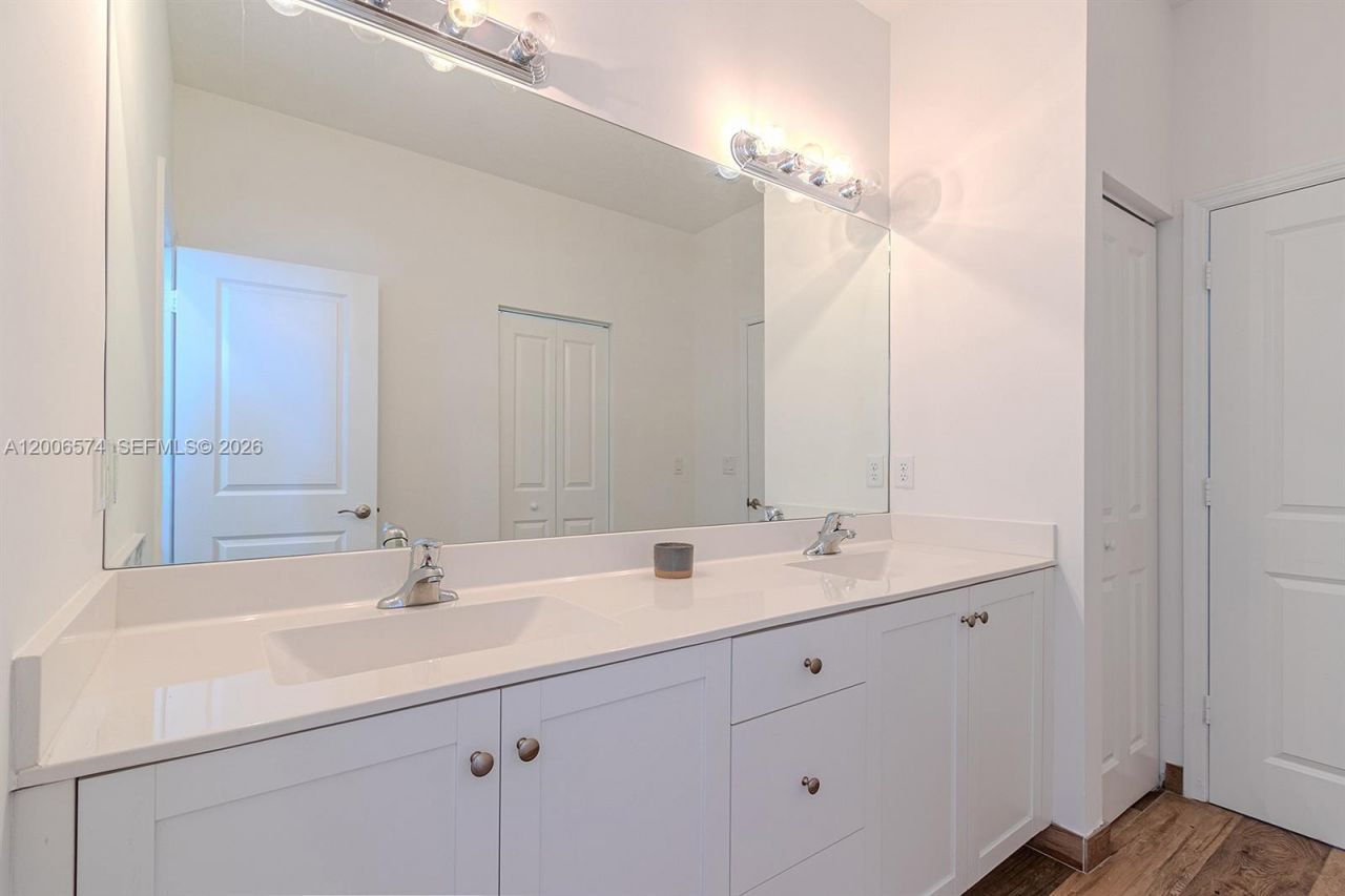 13680 SW 191st Ter , Miami, FL 33177 Photo