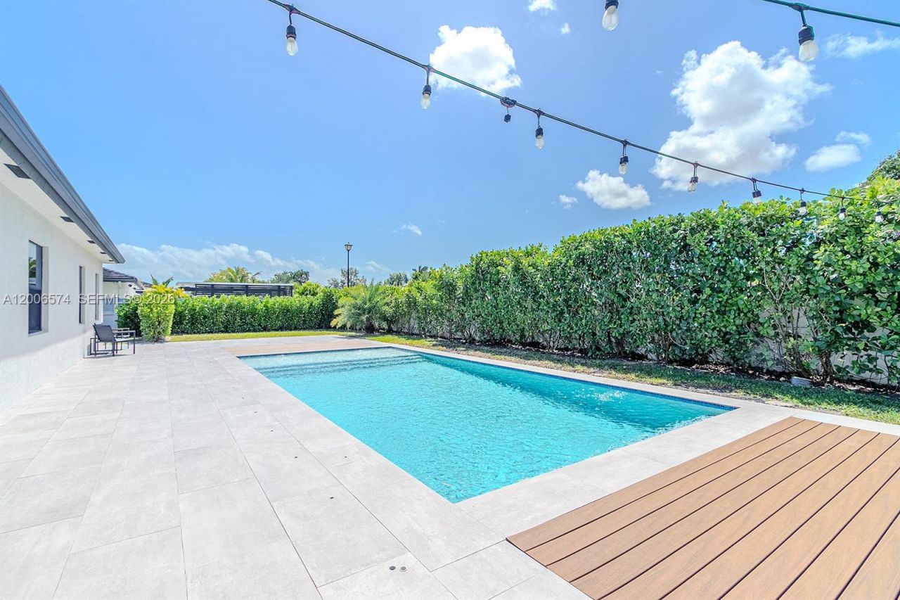 13680 SW 191st Ter , Miami, FL 33177 Photo