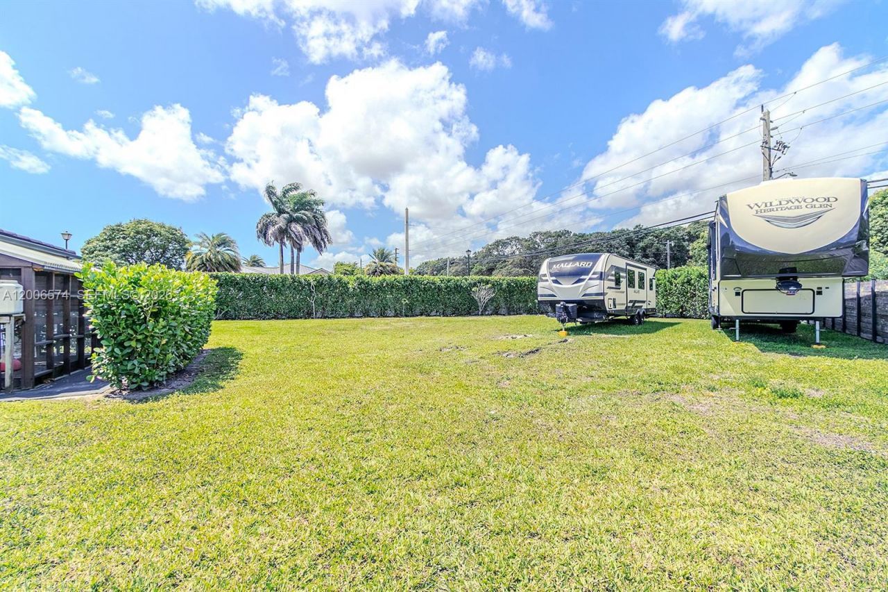 13680 SW 191st Ter , Miami, FL 33177 Photo