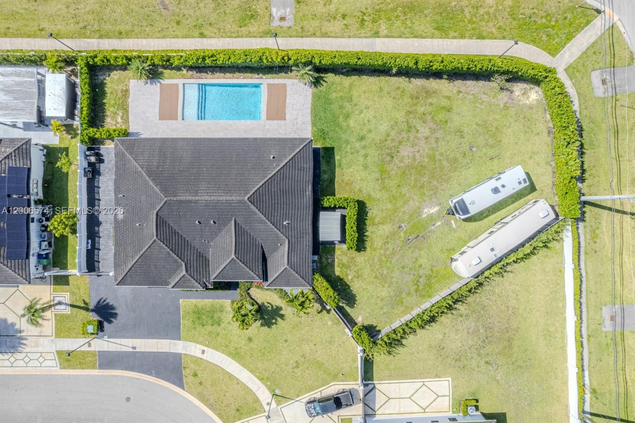 13680 SW 191st Ter , Miami, FL 33177 Photo