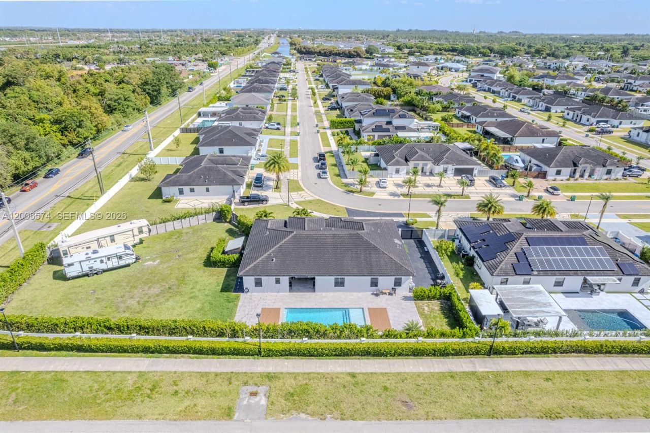 13680 SW 191st Ter , Miami, FL 33177 Photo