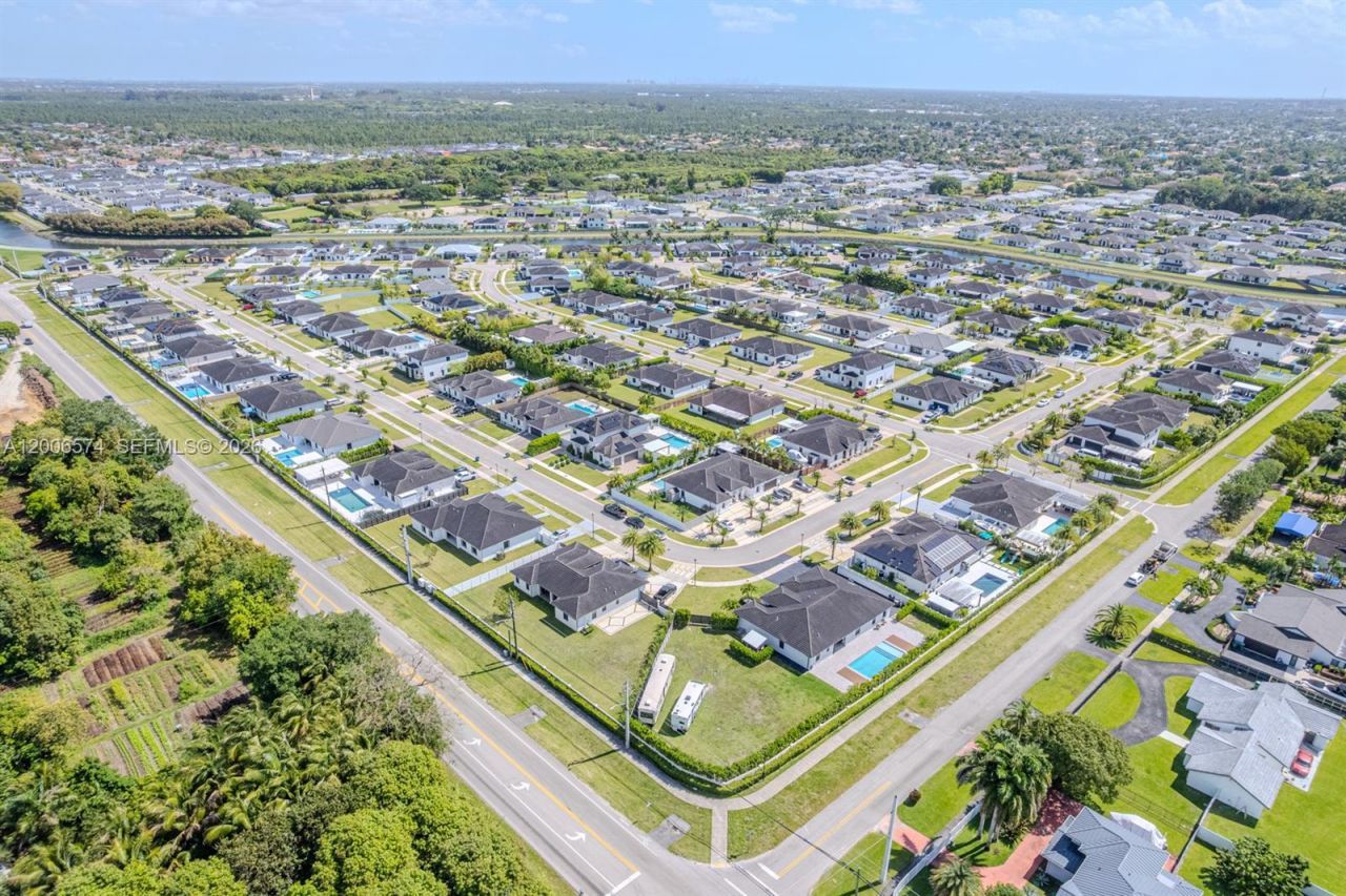 13680 SW 191st Ter , Miami, FL 33177 Photo