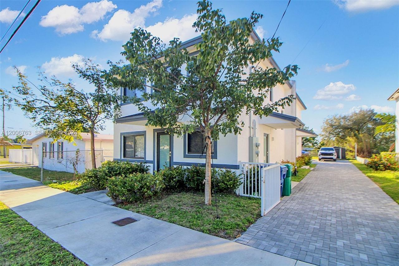 21226 SW 119th Ave , Unit 21226, Miami, FL 33177 Photo