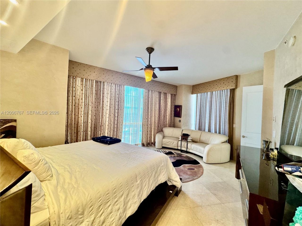 18101 Collins Ave, Unit 3901, Sunny Isles Beach, FL 33160 Photo
