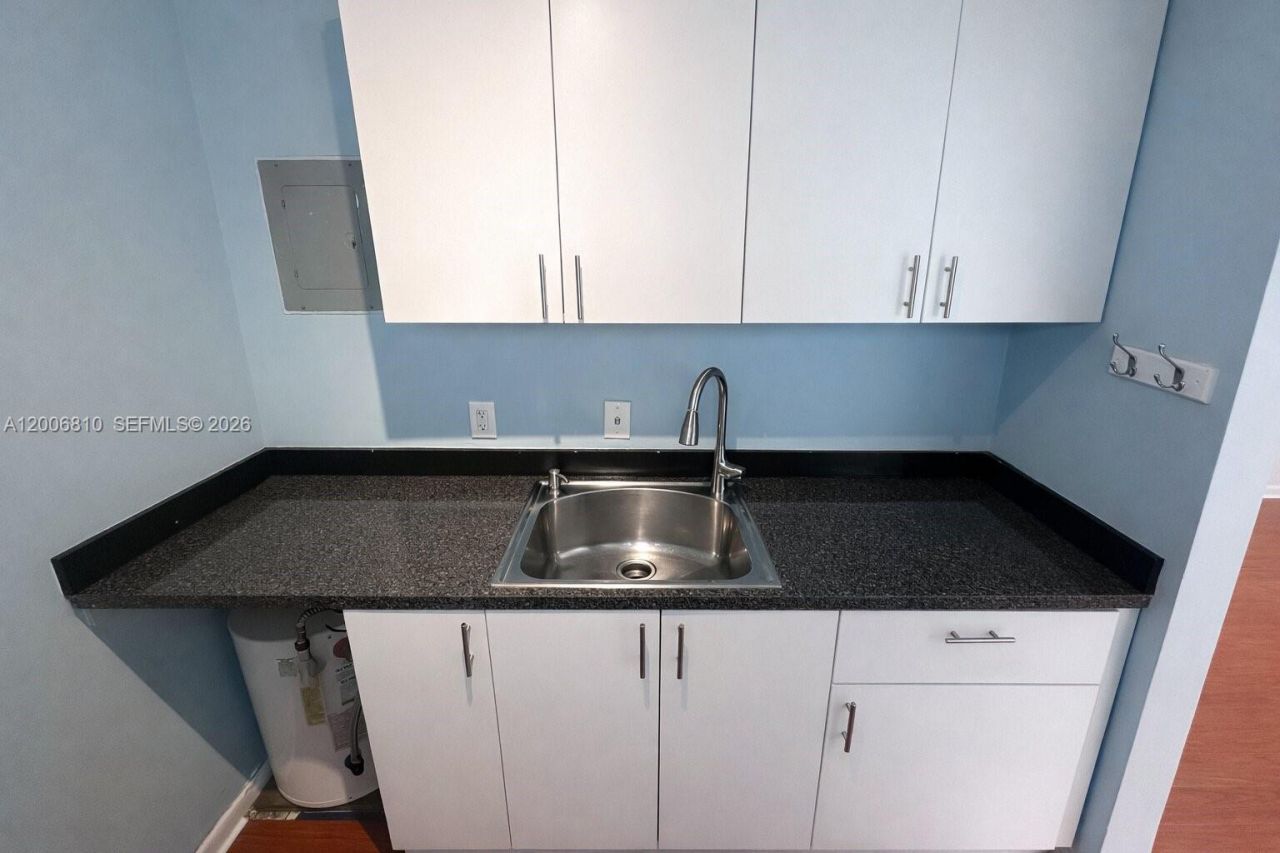 3547 SW 24th St , Unit Studio, Miami, FL 33145 Photo