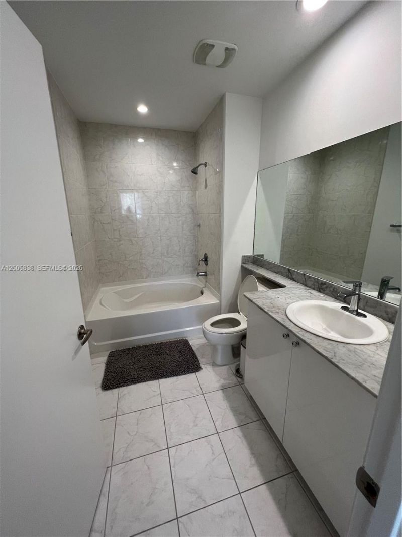 18800 NE 29th Ave , Unit PH25, Aventura, FL 33180 Photo