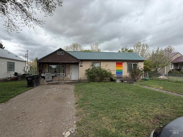 1818 Almo, Burley, ID 83318