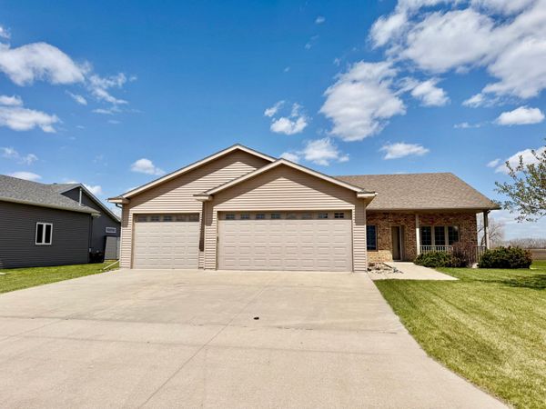 1206 6th Avenue NE, Dilworth, MN 56529