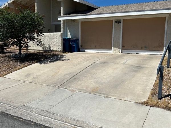 6772 Pine Valley Drive, Las Vegas, NV 89103