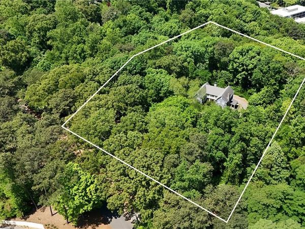 5280 Riverview Road , Atlanta, GA 30327