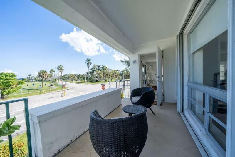 6 Lucerne Avenue, Unit 3, Lake Worth Beach, FL 33460 Photo