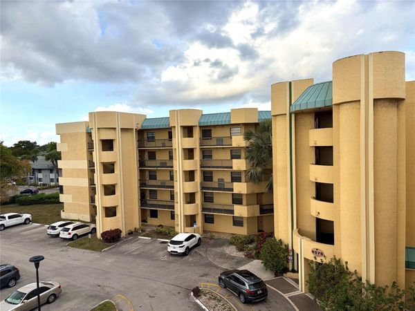 6575 W Oakland Park Boulevard, Unit 202, Lauderhill, FL 33313