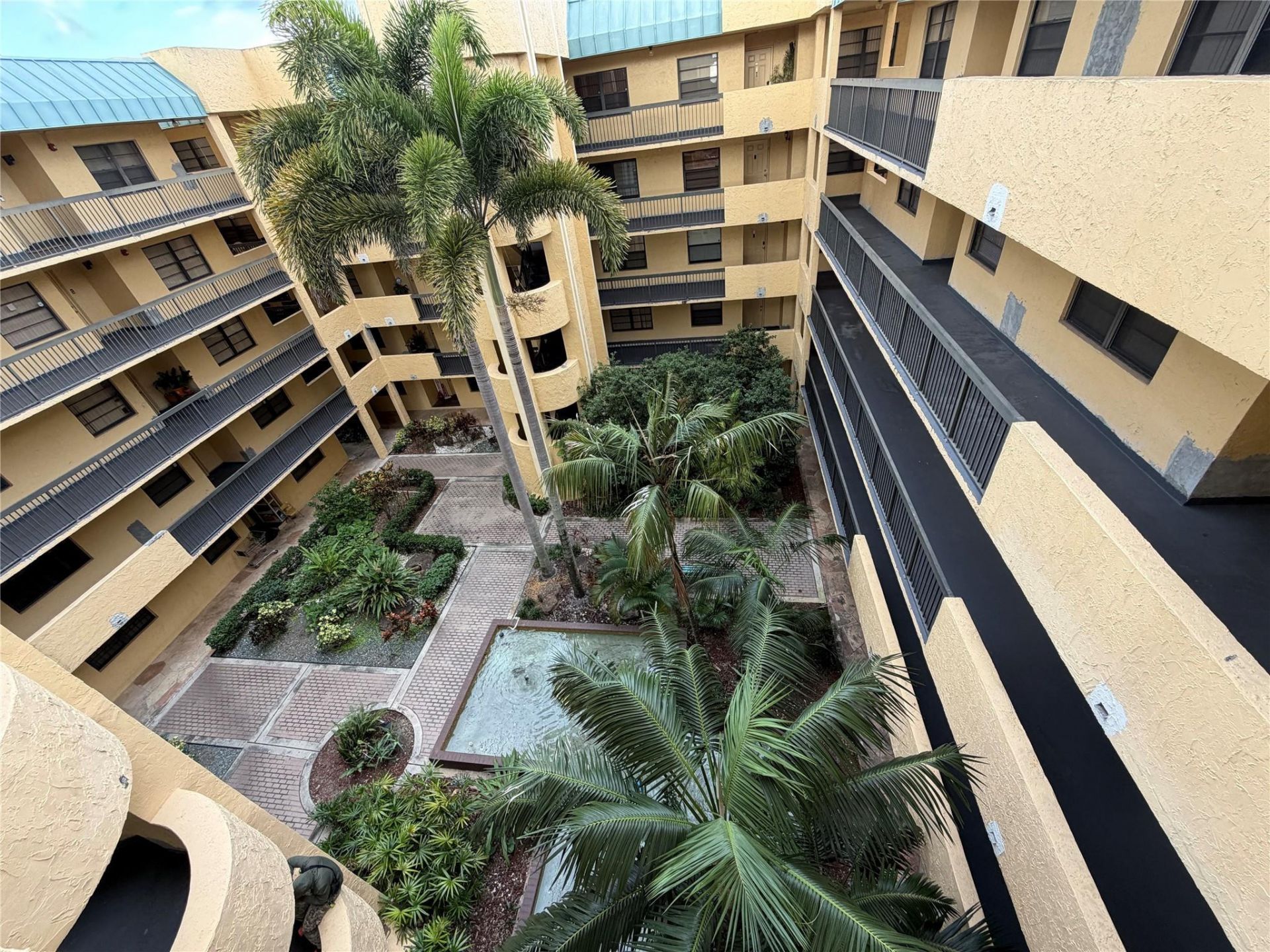 6575 W Oakland Park Boulevard, Unit 202, Lauderhill, FL 33313 Photo