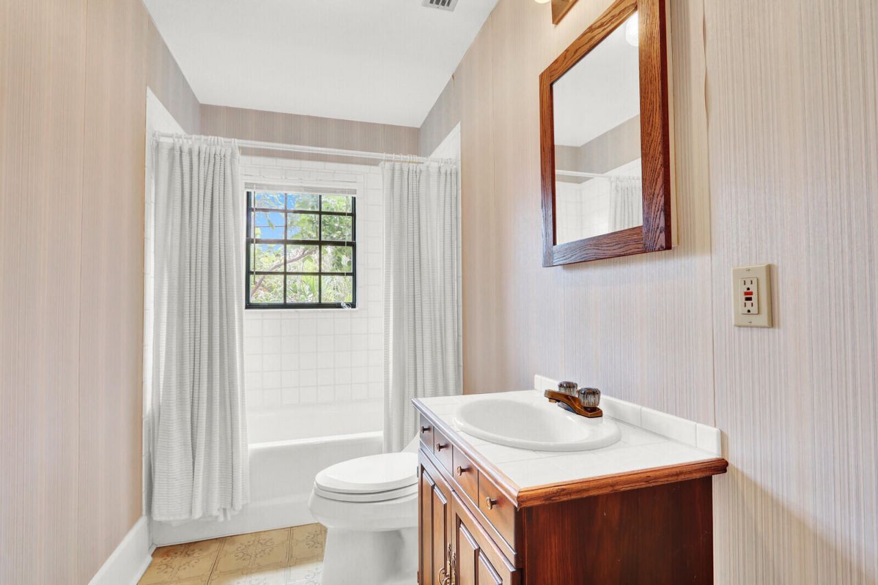 322 Westminster Road, West Palm Beach, FL 33405 Photo