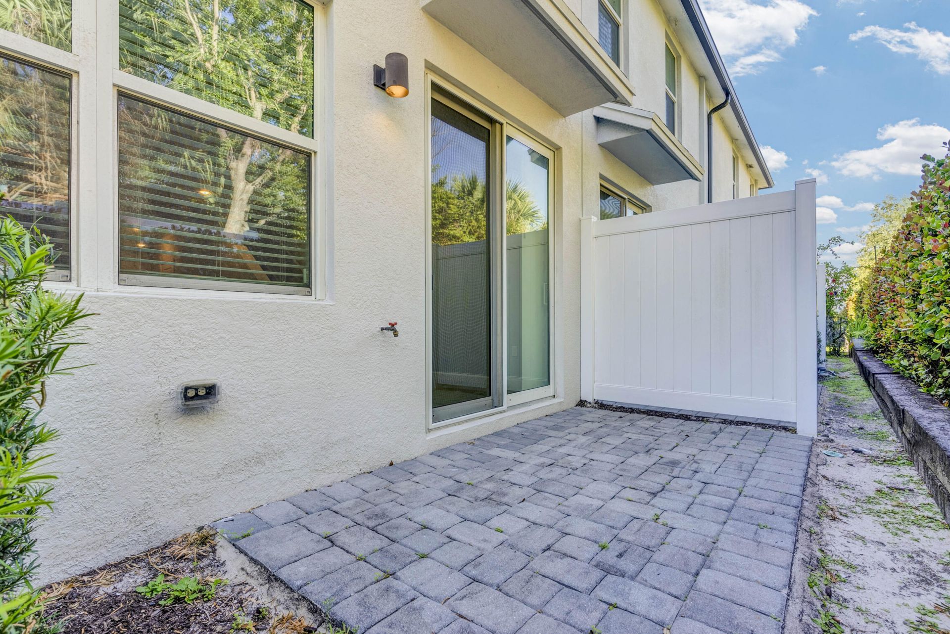 5659 Enclave Drive, Riviera Beach, FL 33407 Photo