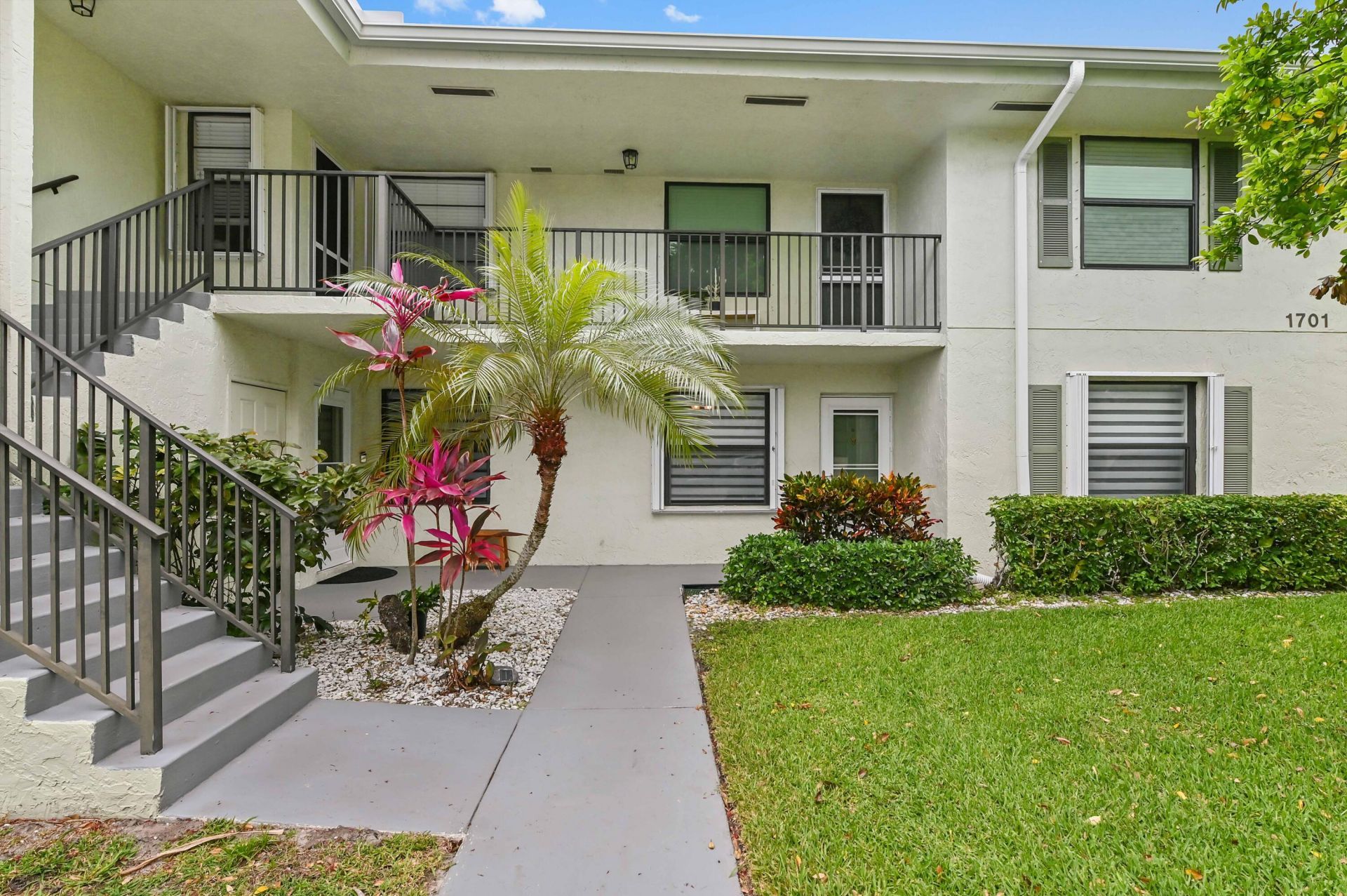 1701 Sabal Ridge Circle, Unit B, Palm Beach Gardens, FL 33418 Photo
