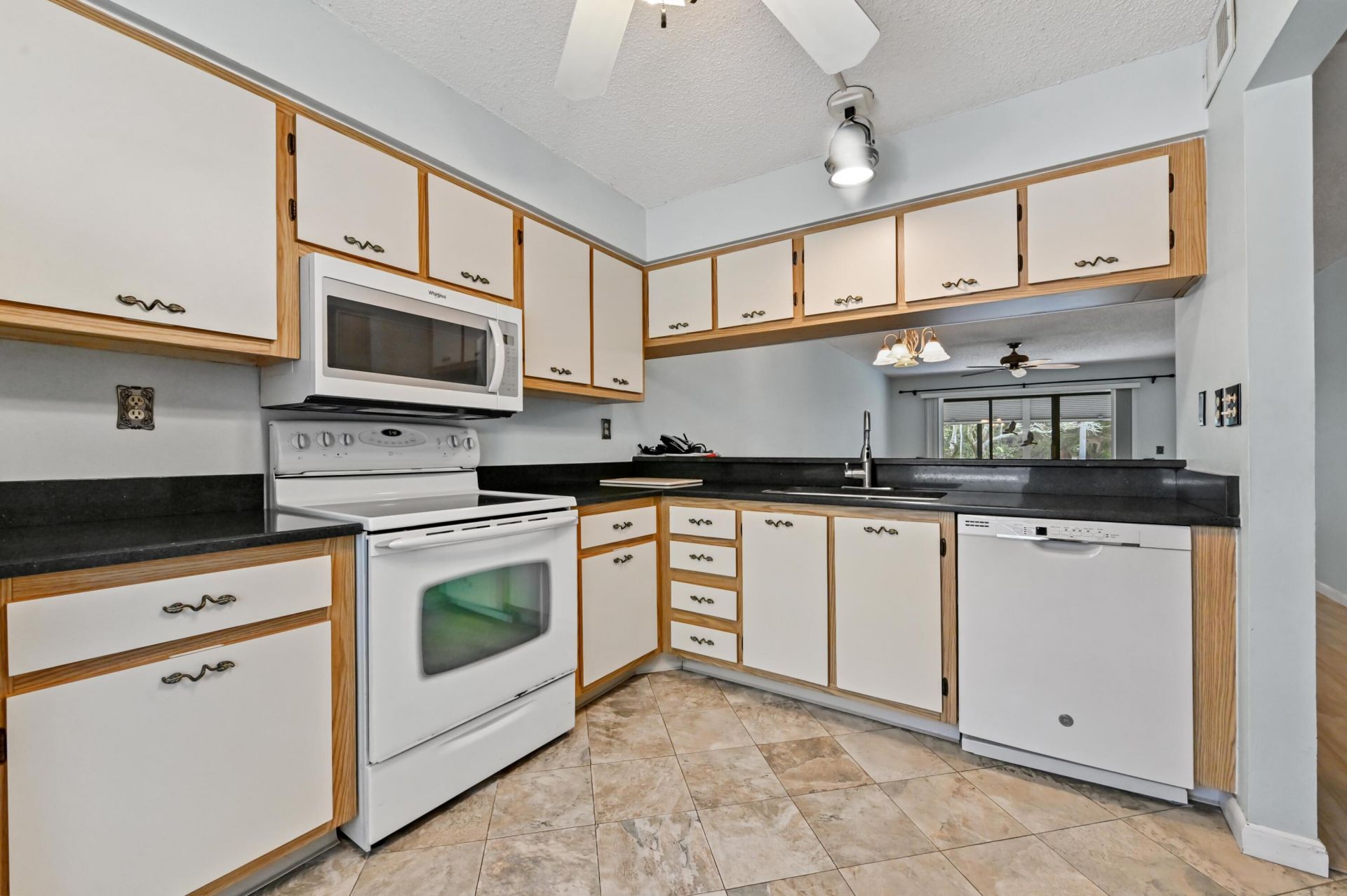 1701 Sabal Ridge Circle, Unit B, Palm Beach Gardens, FL 33418 Photo