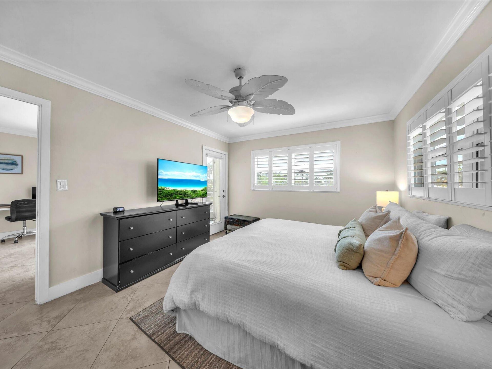 1461 S Ocean Boulevard, Unit 218, Lauderdale by the Sea, FL 33062 Photo