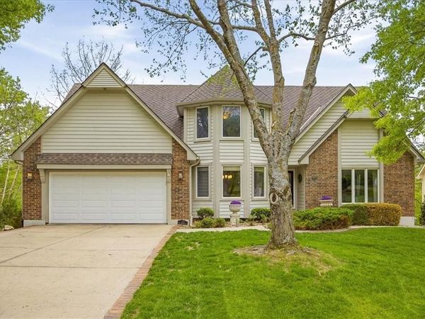 920 NW High Point Drive, Lee's Summit, MO 64081