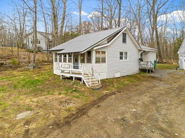154 Togus Road , Chelsea, ME 04330