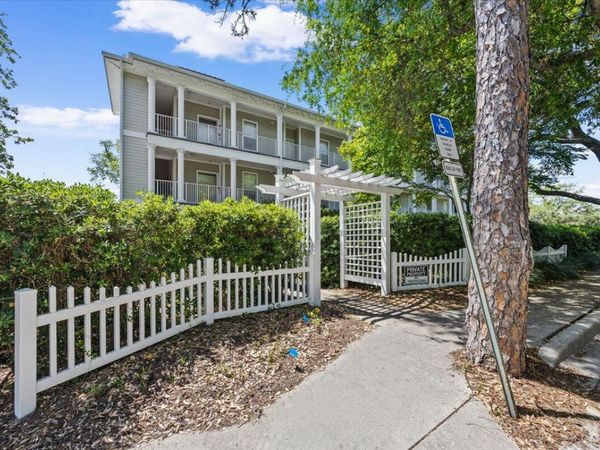 167 SE Brooks Street, Unit 102, Fort Walton Beach, FL 32548