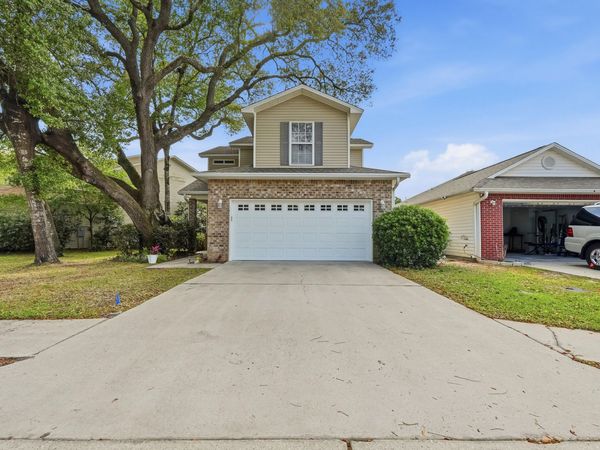 925 Scenic Oak Lane, Fort Walton Beach, FL 32547