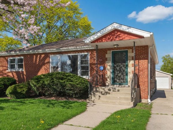 752 E 164th Street , South Holland, IL 60473
