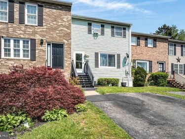 167 WHITE DOGWOOD DRIVE, ETTERS, PA 17319