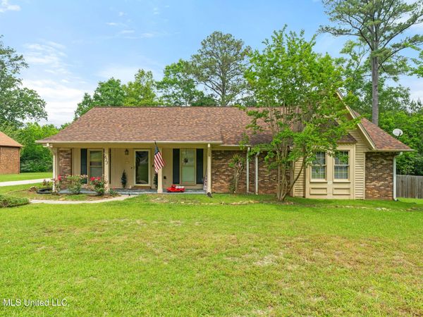623 Cherry Lane, Laurel, MS 39440