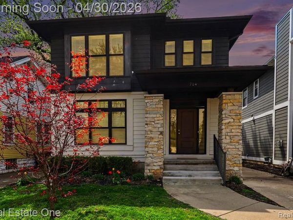 714 E University Avenue, Royal Oak, MI 48067