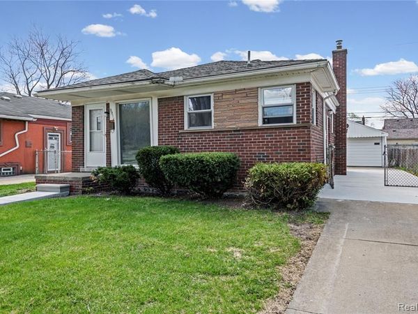 9916 Rosedale Boulevard , Allen Park, MI 48101