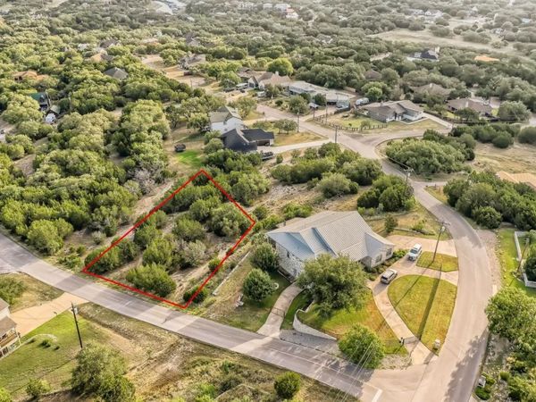 22317 Briarcliff DR , Spicewood, TX 78669