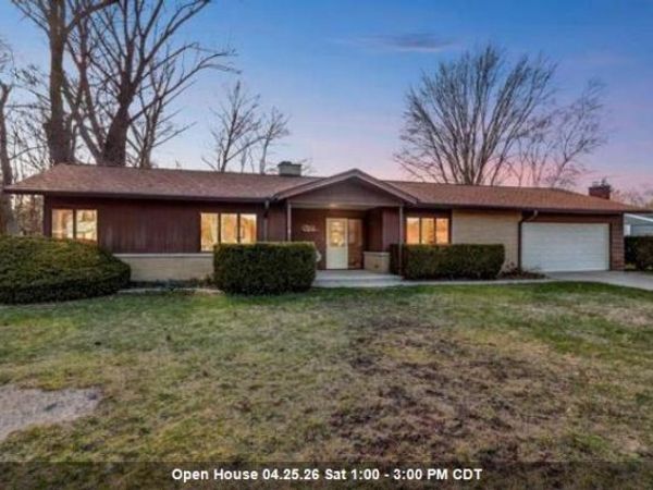 729 S 12TH AVENUE, Sturgeon Bay, WI 54235