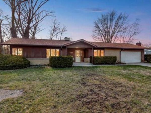 729 S 12TH AVENUE, Sturgeon Bay, WI 54235