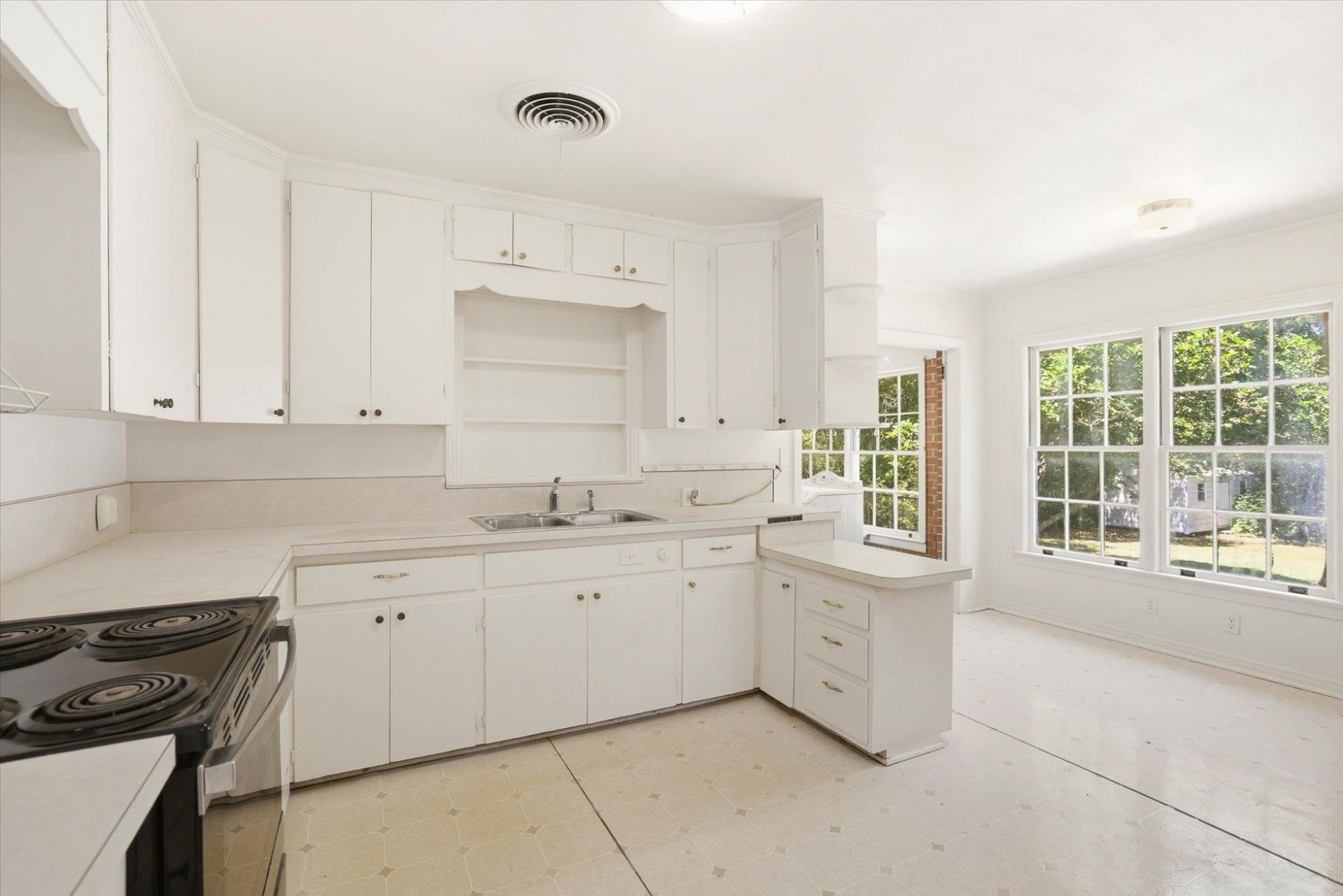 608 E 8th Avenue, Havana, FL 32333 Photo