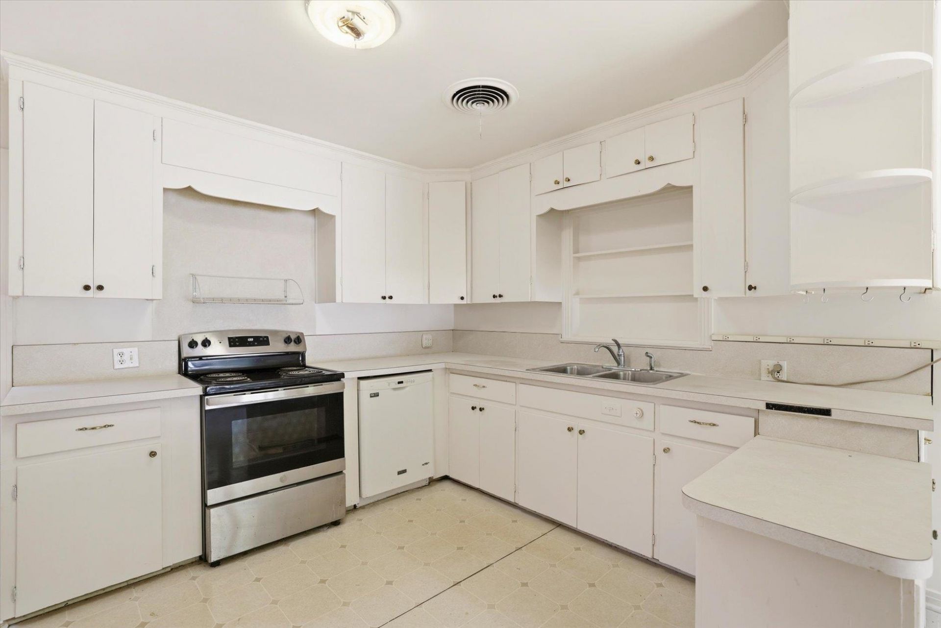 608 E 8th Avenue, Havana, FL 32333 Photo