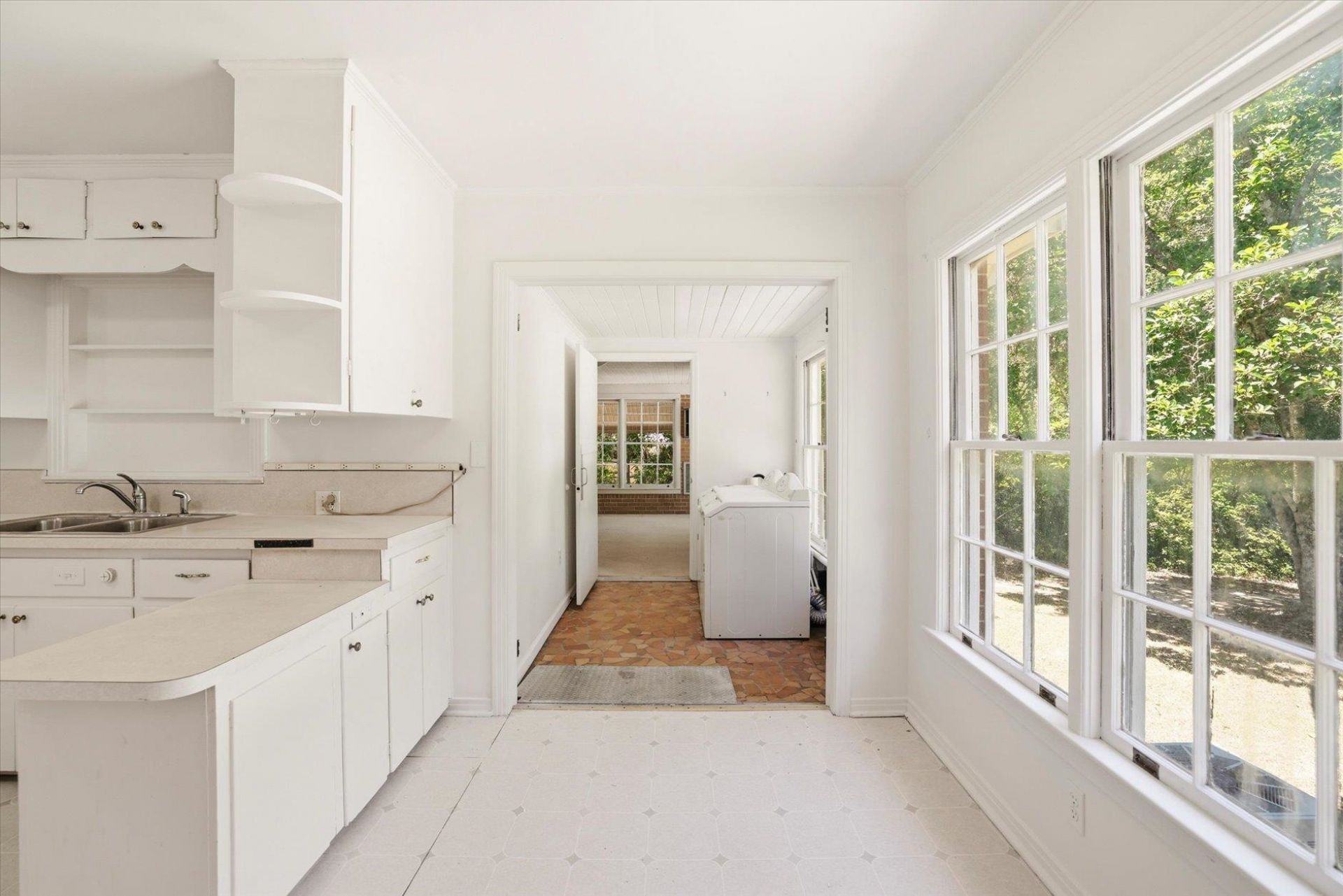 608 E 8th Avenue, Havana, FL 32333 Photo