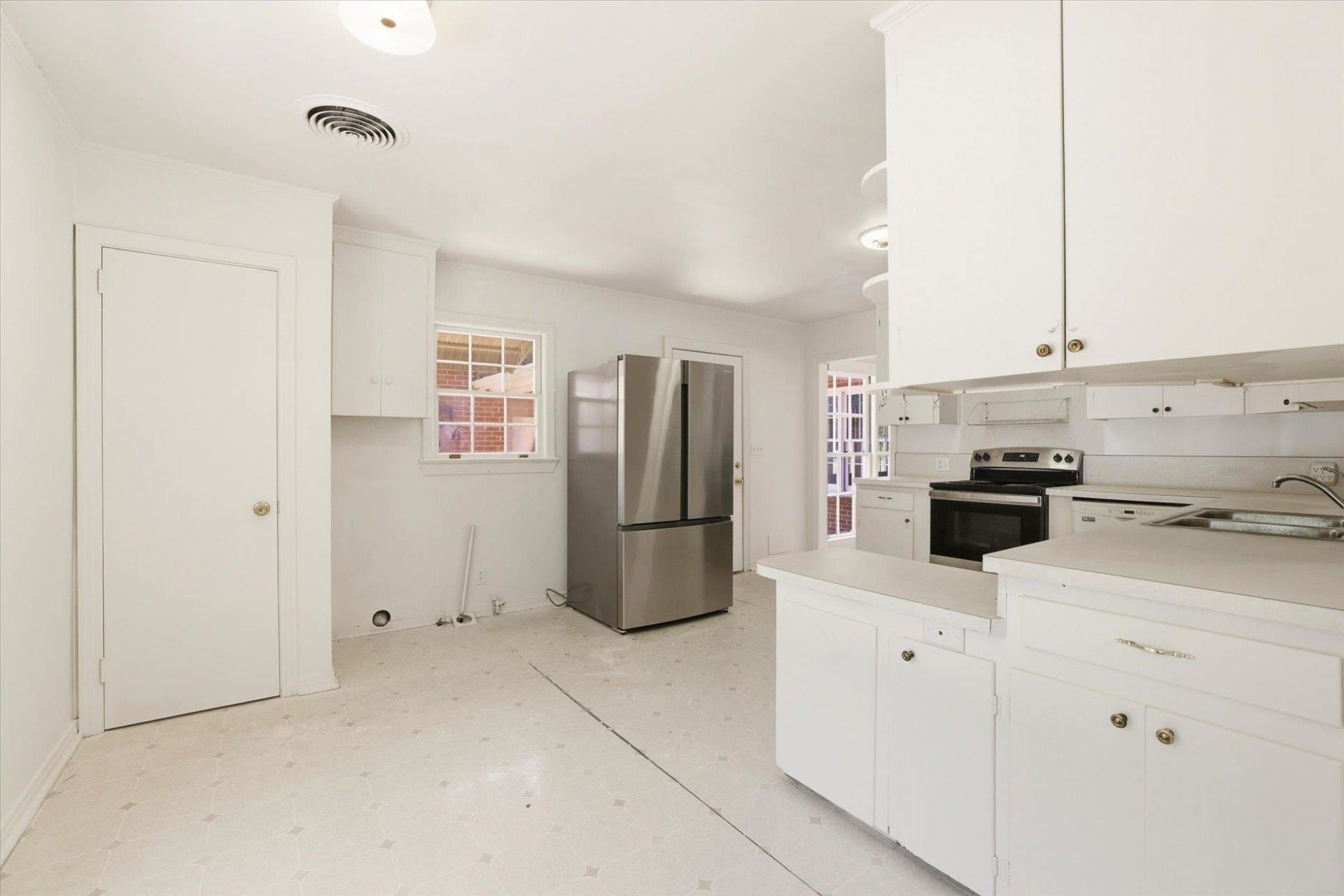 608 E 8th Avenue, Havana, FL 32333 Photo