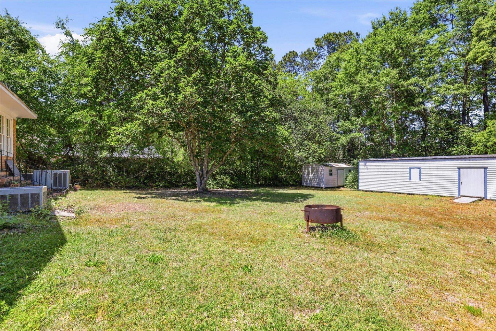 608 E 8th Avenue, Havana, FL 32333 Photo