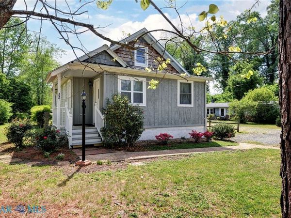 390 Park Street , Urbanna, VA 23175